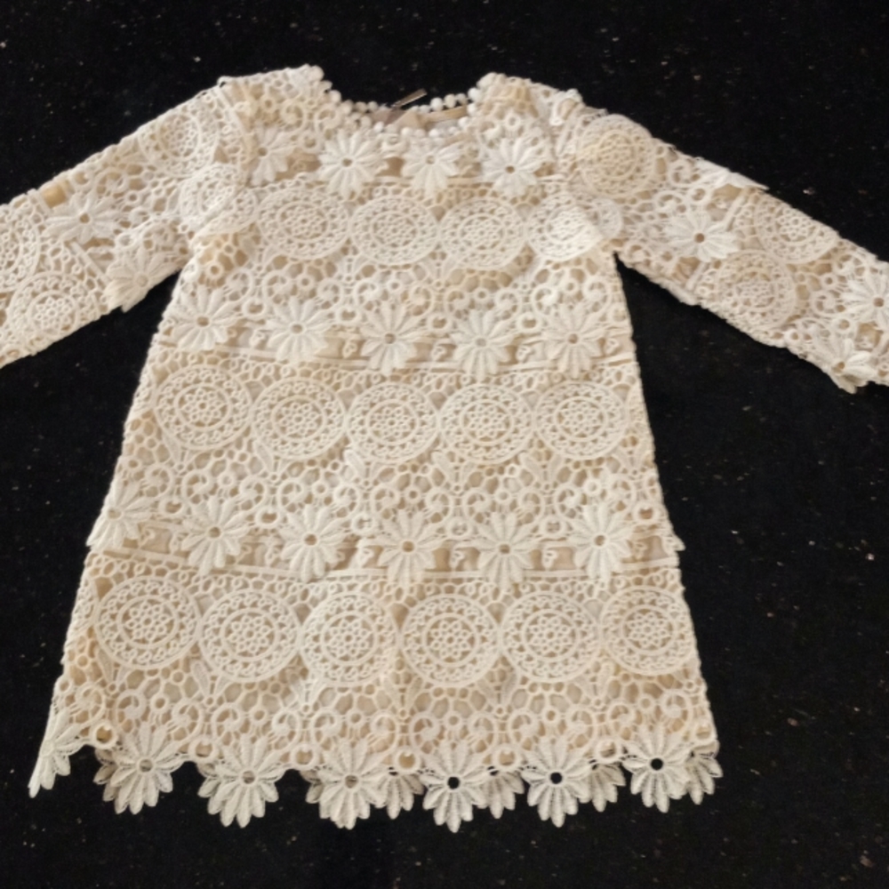 2t cream lace baby dress.